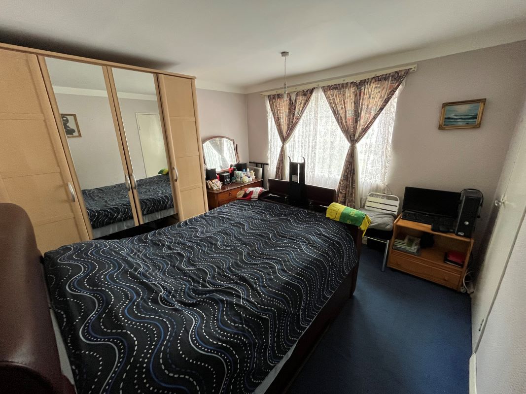 29 Roydene Road, London, SE18 1PZ