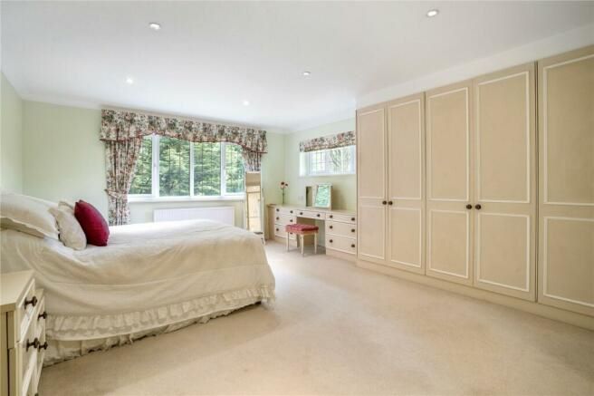 33 Magnolia Dene, Hazlemere, Buckinghamshire, HP15 7QE