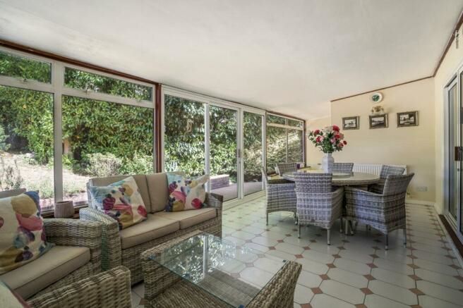 33 Magnolia Dene, Hazlemere, Buckinghamshire, HP15 7QE