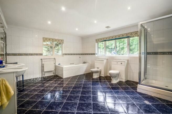 33 Magnolia Dene, Hazlemere, Buckinghamshire, HP15 7QE