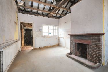 The Crown, 1 The Green, Great Horwood, Milton Keynes, Buckinghamshire, MK17 0RH