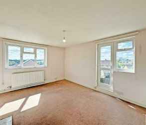 Flat 128, Chace Avenue, Potters Bar, Hertfordshire, EN6 5NP