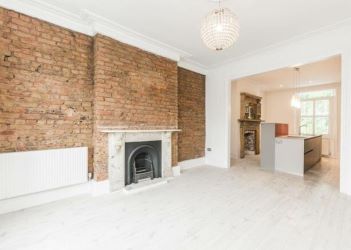 12 Park Avenue, London, N22 7EX