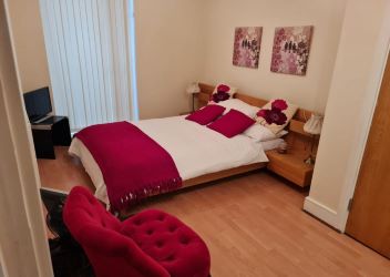 Flat 4 Innova Court, 1A Leslie Park Road, Croydon, Surrey, CR0 6AT