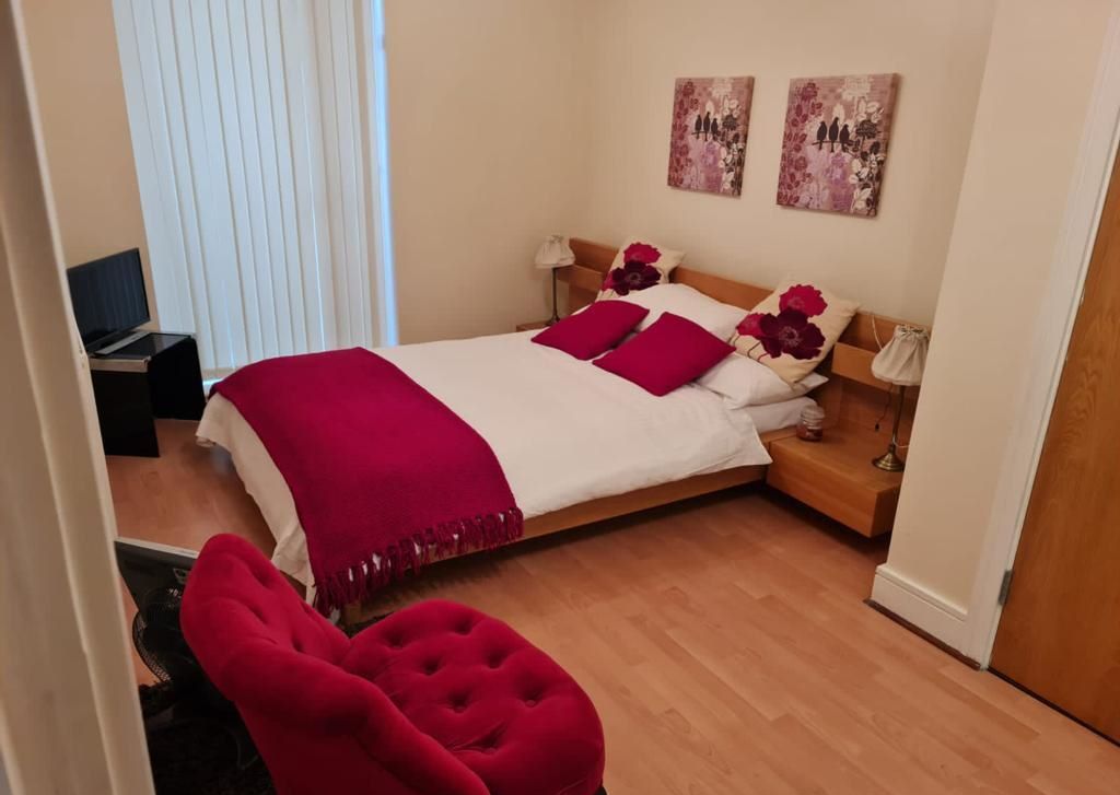 Flat 4 Innova Court, 1A Leslie Park Road, Croydon, Surrey, CR0 6AT