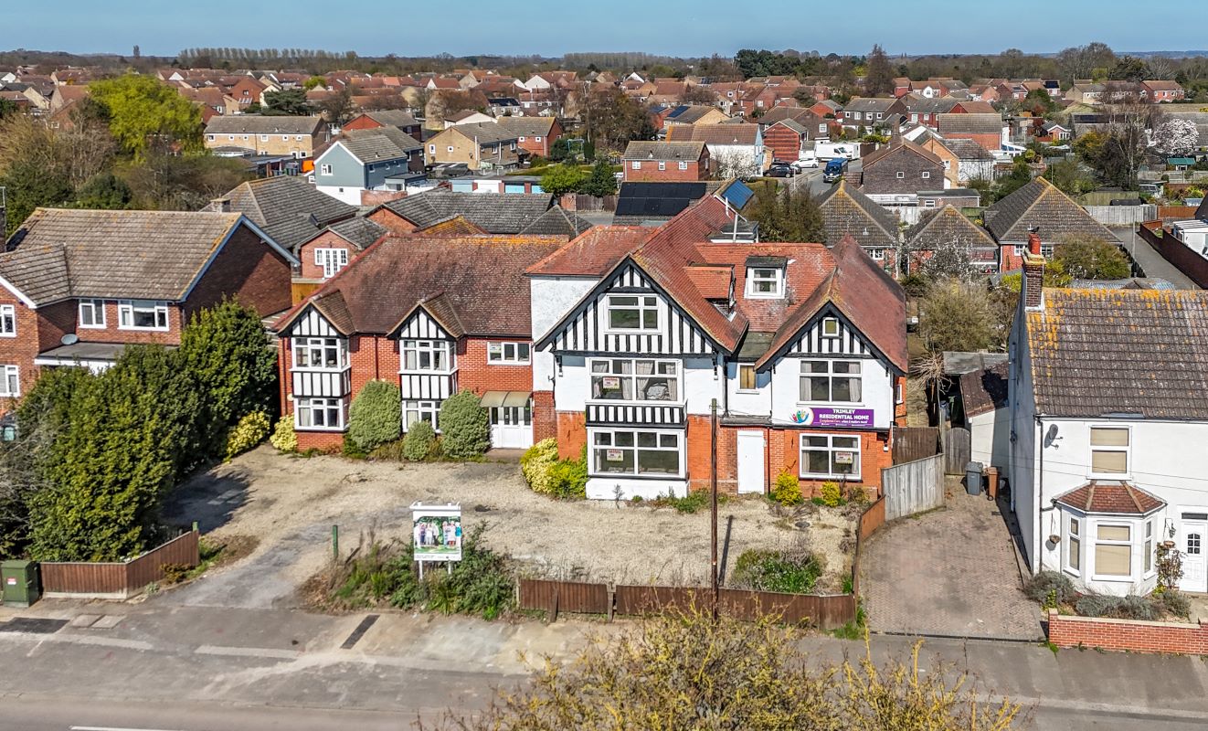 Large Detached Commercial Premises with Significant Redevelopment Potential