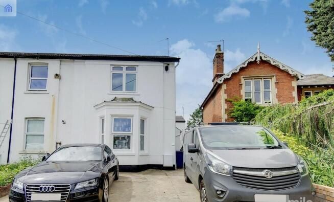 One Bed Maisonette - Share of Freehold