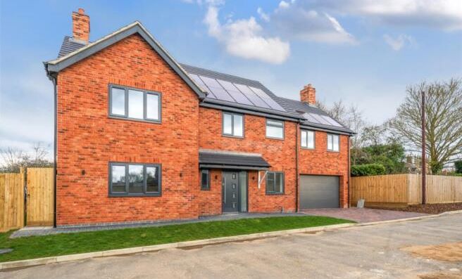 Eco A Rated 5 Bed Detached House in Exclusive Development