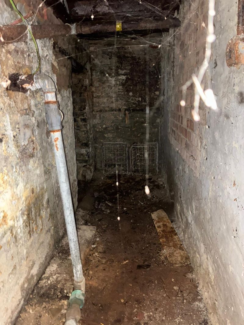 18 Clapham Road, London, SW9 0JG