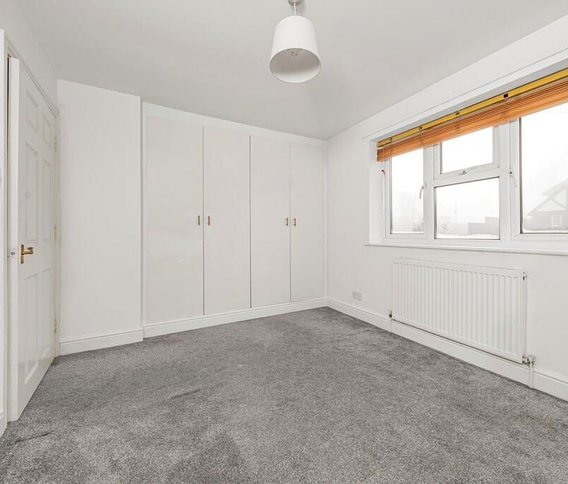 100, 100a, 100b, 100c Pinner Road, Northwood, Middlesex, HA6 1BS