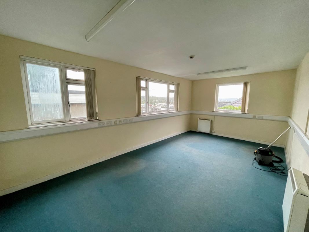 2 Spilman Street, Carmarthen, Carmarthenshire, SA31 1LE