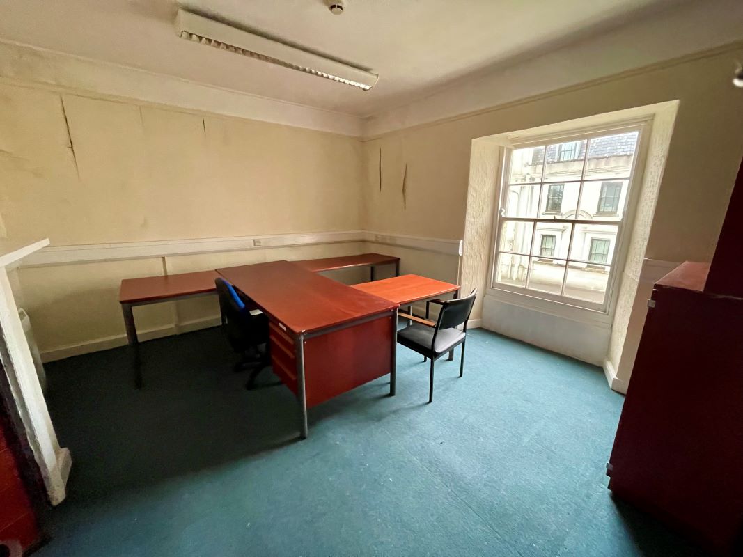 2 Spilman Street, Carmarthen, Carmarthenshire, SA31 1LE