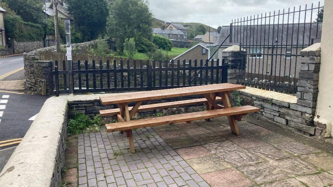 Y Manod, High Street, Blaenau Ffestiniog, Gwynedd, LL41 4DB