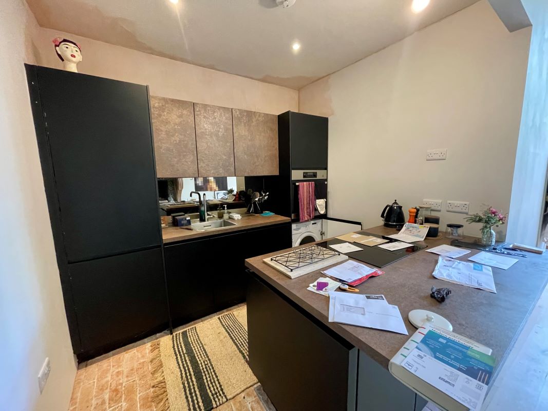 Apartment 1 Clyne Castle, Mill Lane, Blackpill, Swansea, SA3 5BW