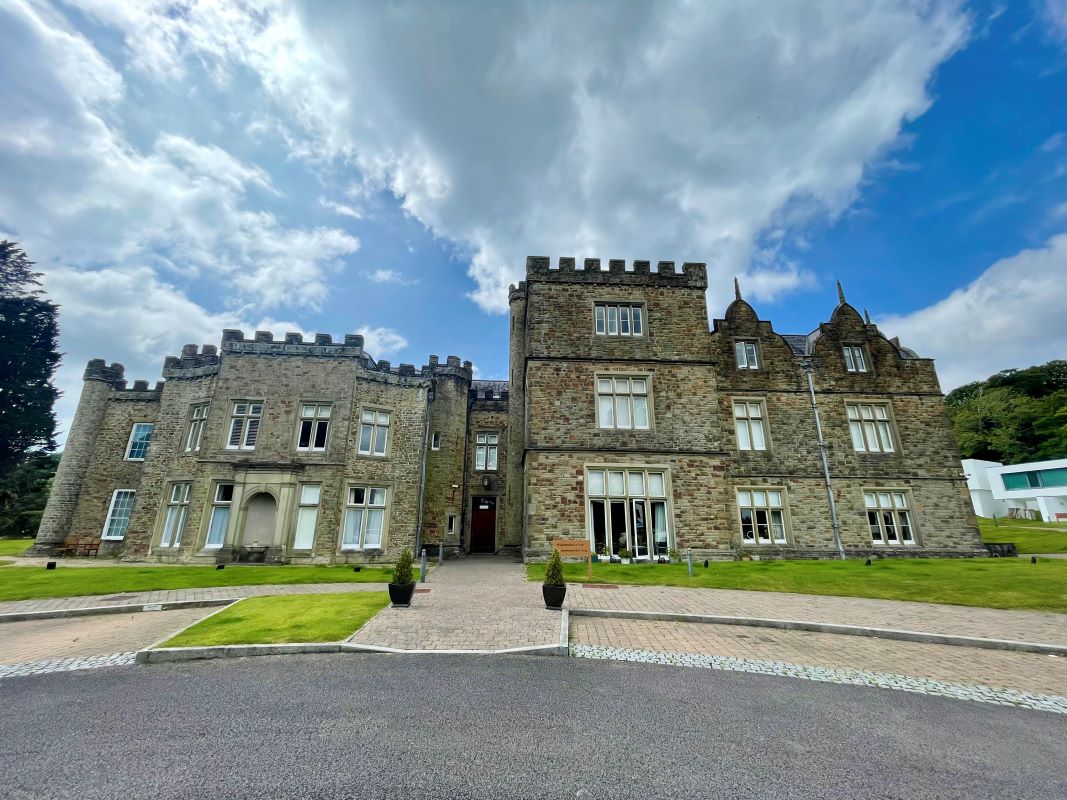 Apartment 1 Clyne Castle, Mill Lane, Blackpill, Swansea, SA3 5BW