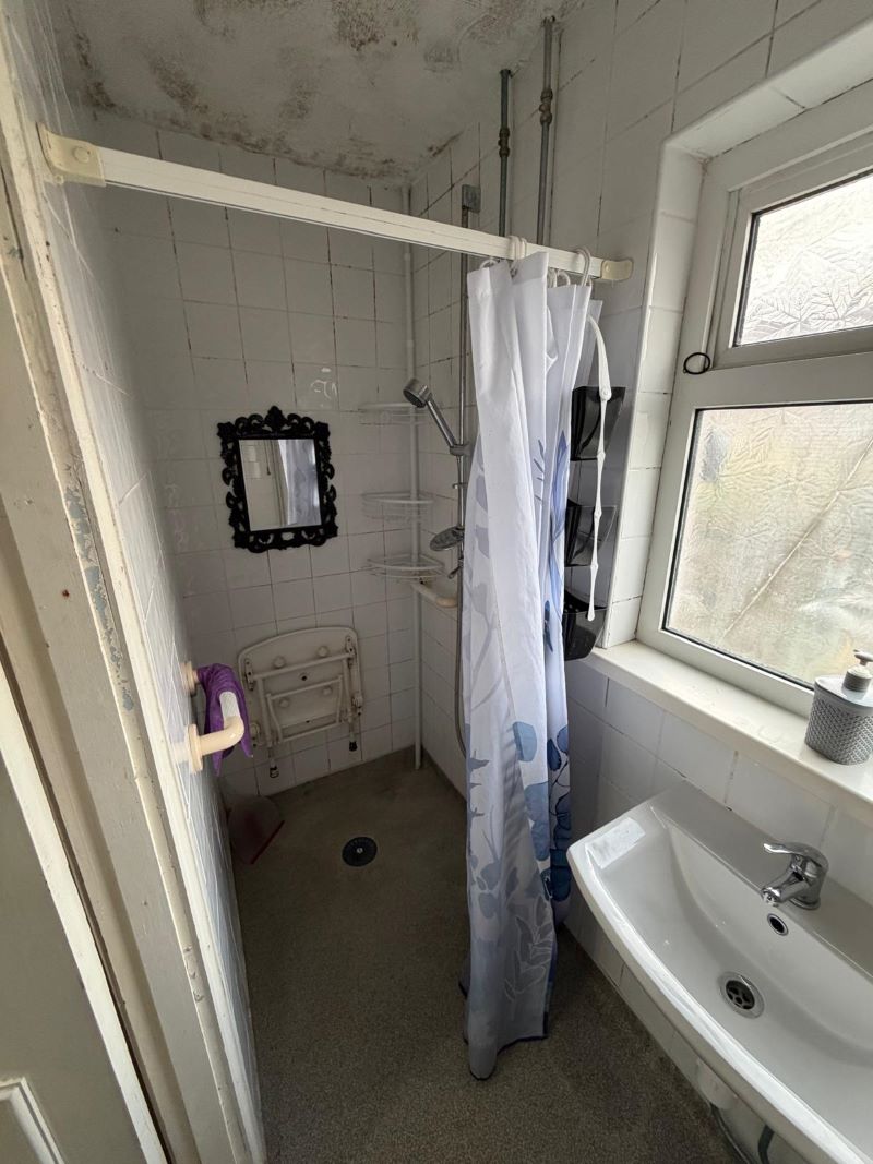 20 Pen-y-Lan Road, Cardiff, CF24 3PF