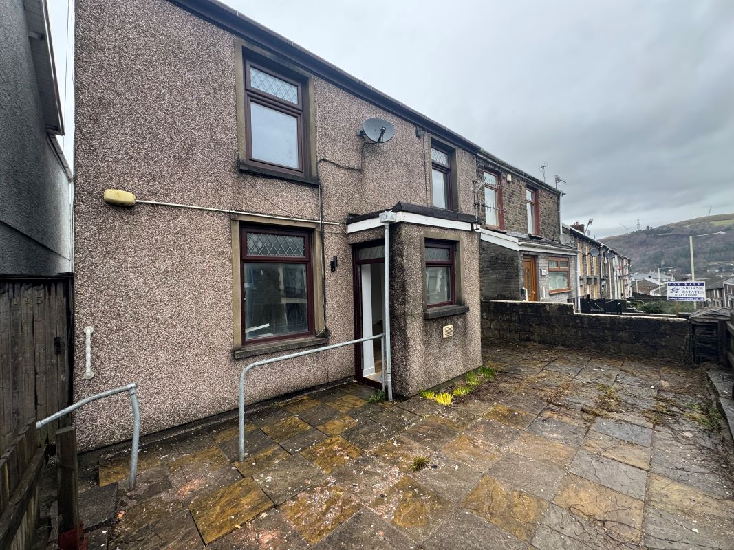 195 High Street, Porth, Rhondda Cynon Taf, CF39 9AW