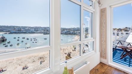 Flat 6 Sunnyside, Back Road East, St. Ives, Cornwall, TR26 1PE