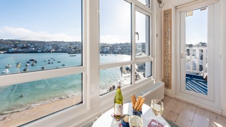 Flat 6 Sunnyside, Back Road East, St. Ives, Cornwall, TR26 1PE