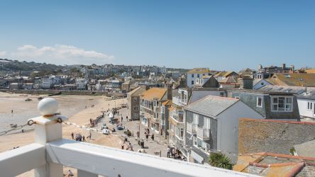 Flat 6 Sunnyside, Back Road East, St. Ives, Cornwall, TR26 1PE