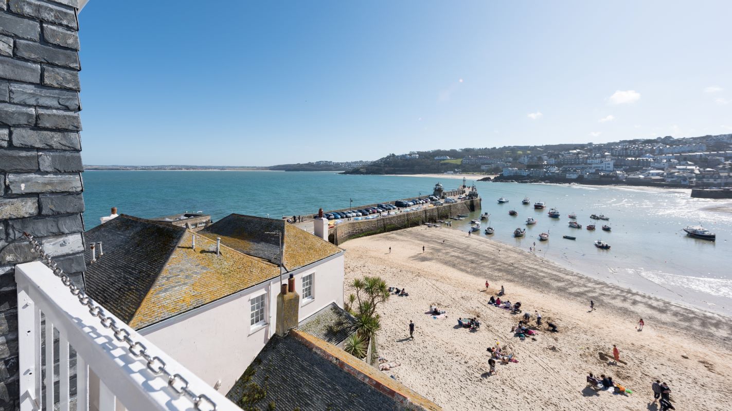 Flat 6 Sunnyside, Back Road East, St. Ives, Cornwall, TR26 1PE