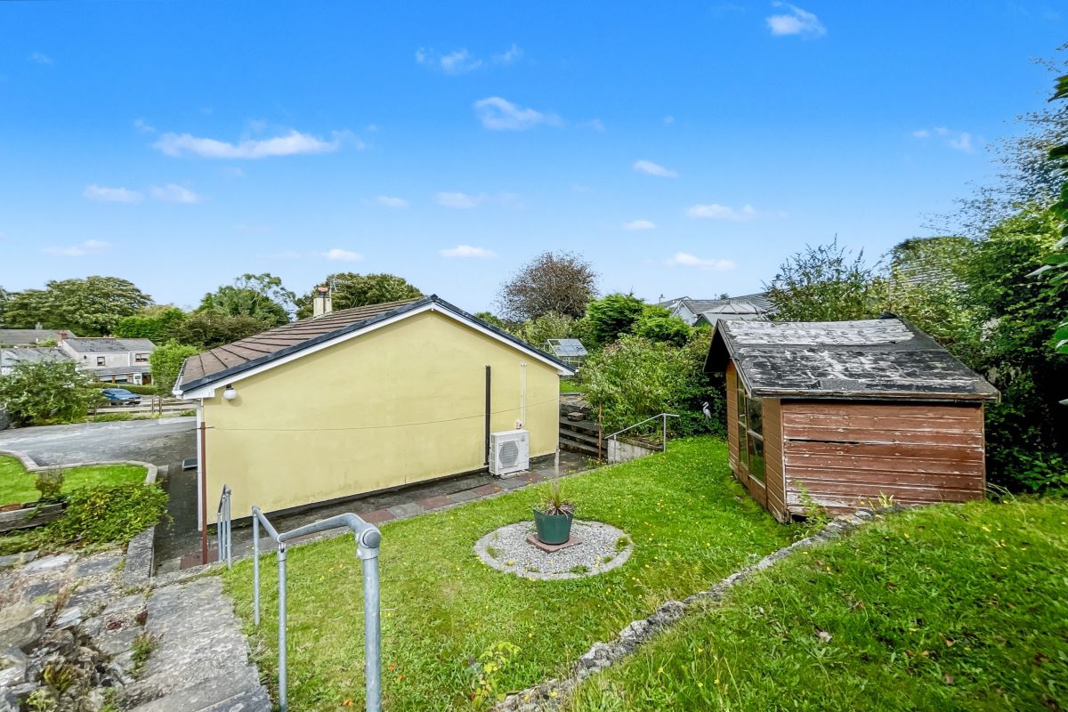 17 Merritts Hill, Illogan, Redruth, Cornwall, TR16 4HD