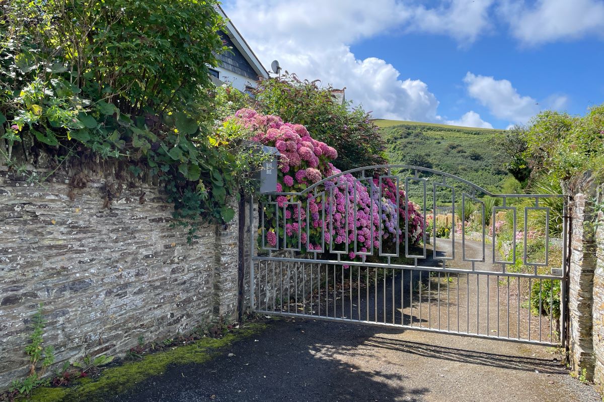 The Old Vicarage, 2 Trewetha Lane, Port Isaac, Cornwall, PL29 3RN