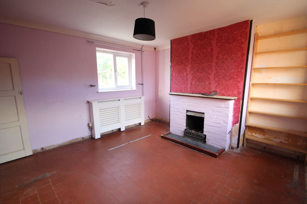 1 Brook Cottages, Trewern, Welshpool, Powys, SY21 8DU