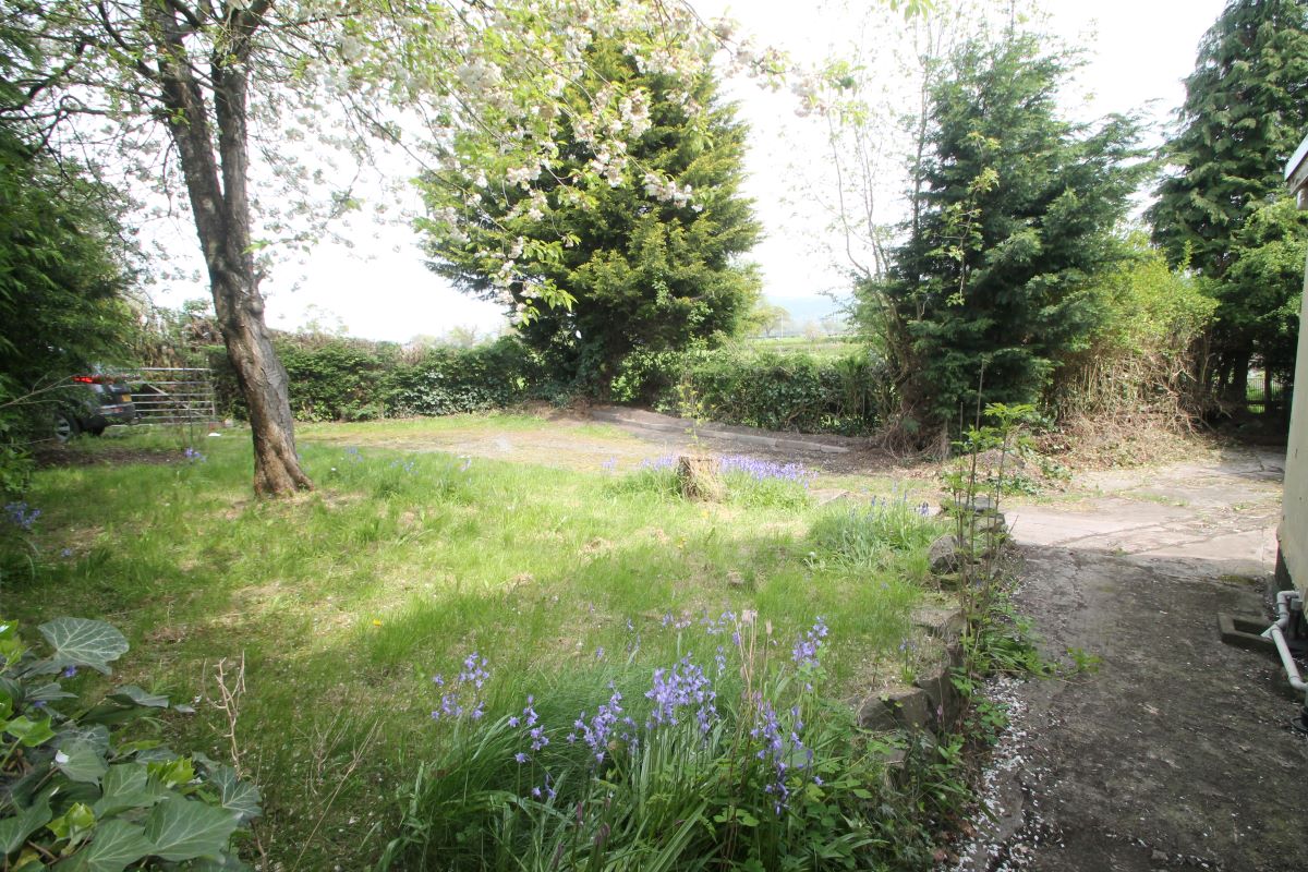 Llwynderw Cottage, Llwynderw, Welshpool, Powys, SY21 8SE