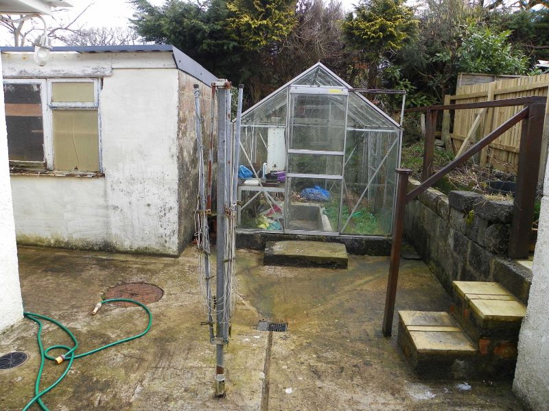 Avalon, Bolahaul Road, Cwmffrwd, Carmarthen, SA31 2LW