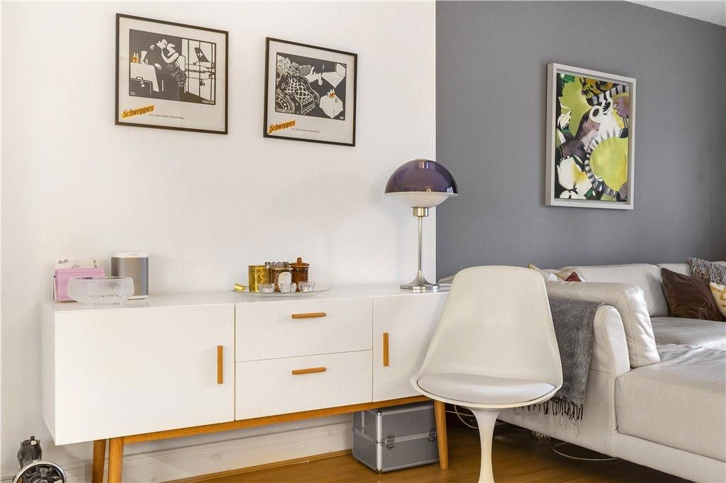 Flat 27 154 Goswell Road, LONDON, EC1V 7DX