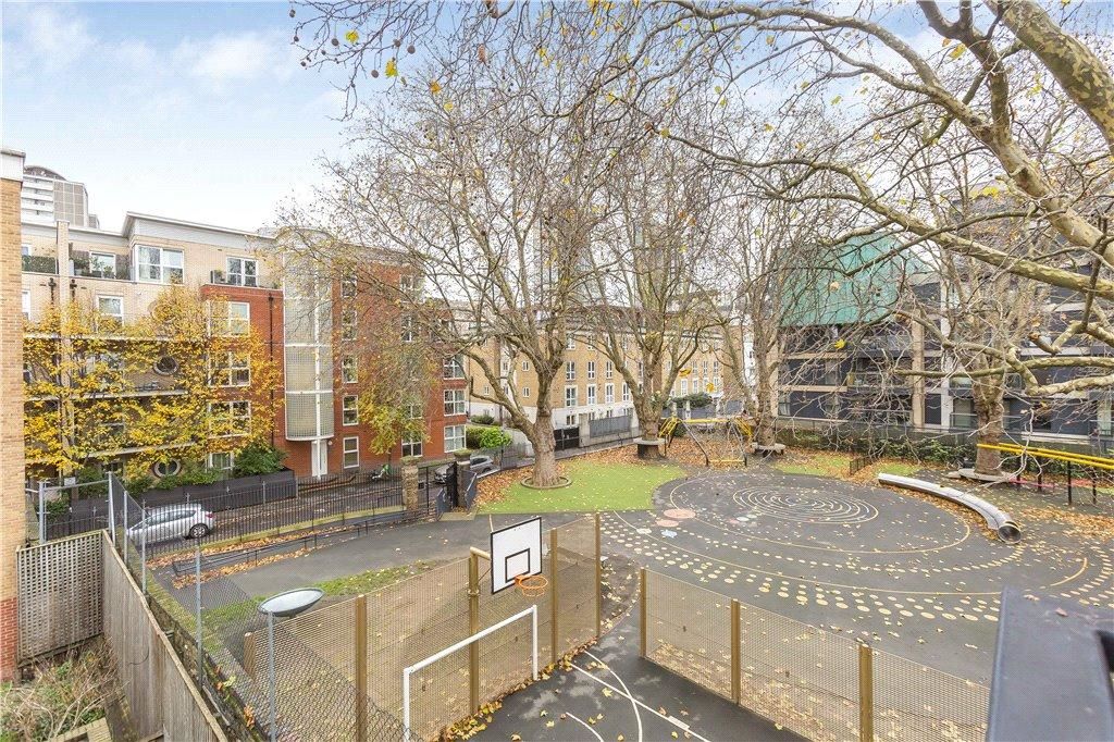 Flat 27 154 Goswell Road, LONDON, EC1V 7DX