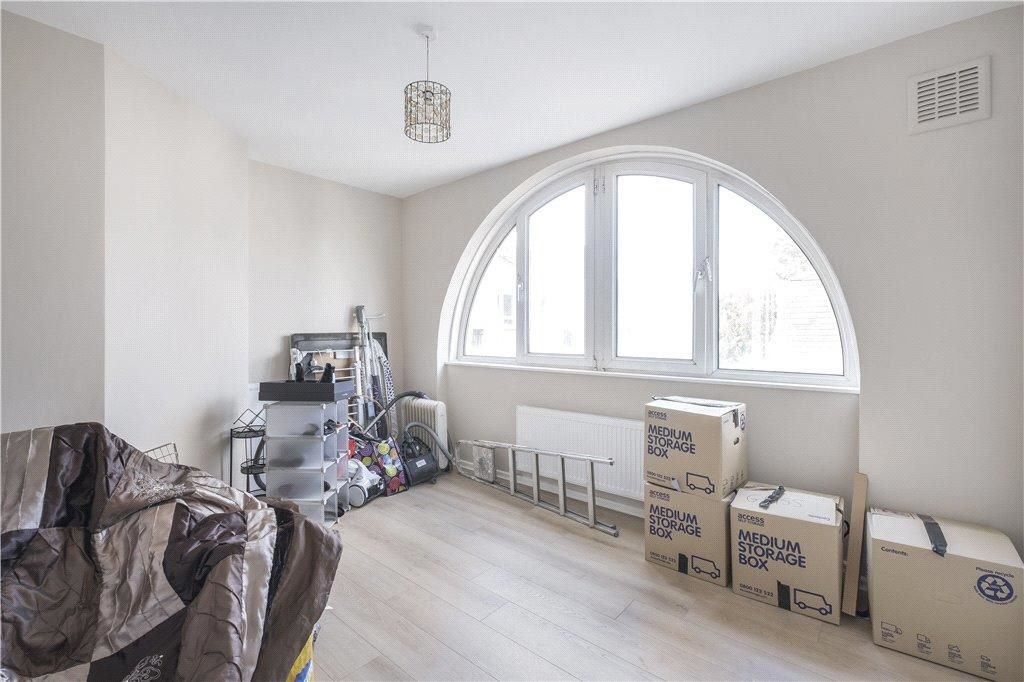 Flat 63 Renton Close, Brixton Hill, London, SW2 1EZ