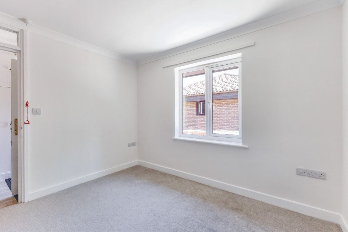 Tiddington Court, Knights Lane, Tiddington, Stratford-upon-Avon, Warwickshire, CV37 7BP