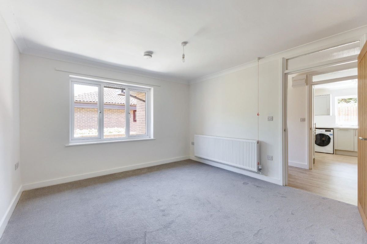 Tiddington Court, Knights Lane, Tiddington, Stratford-upon-Avon, Warwickshire, CV37 7BP