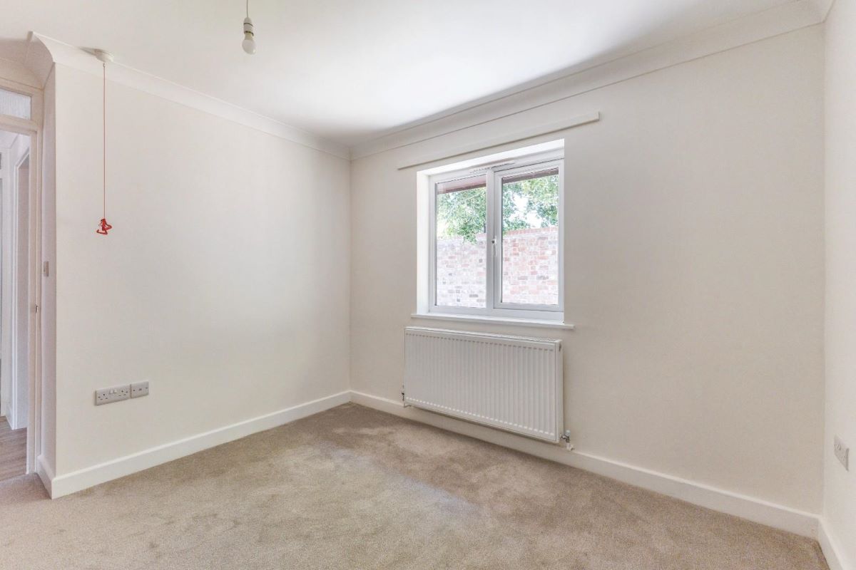 Tiddington Court, Knights Lane, Tiddington, Stratford-upon-Avon, Warwickshire, CV37 7BP