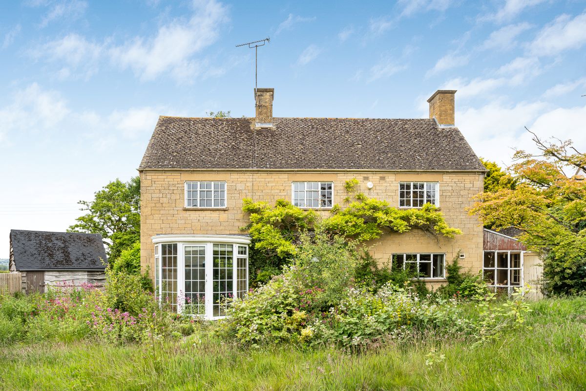 Sharcomb Furlong, Main Street, Broad Campden, Chipping Campden, Gloucestershire, GL55 6UR