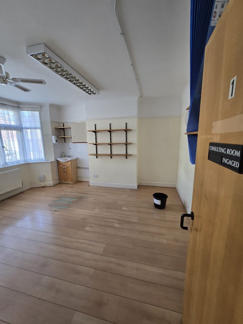 20 Derwent Crescent, Whetstone, London, N20 0QQ