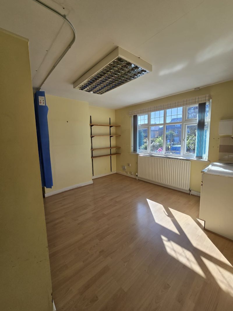 20 Derwent Crescent, Whetstone, London, N20 0QQ