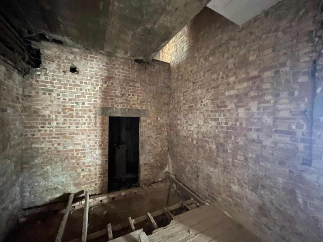 95 West Heath Road, West Hampstead, London, NW3 7TN