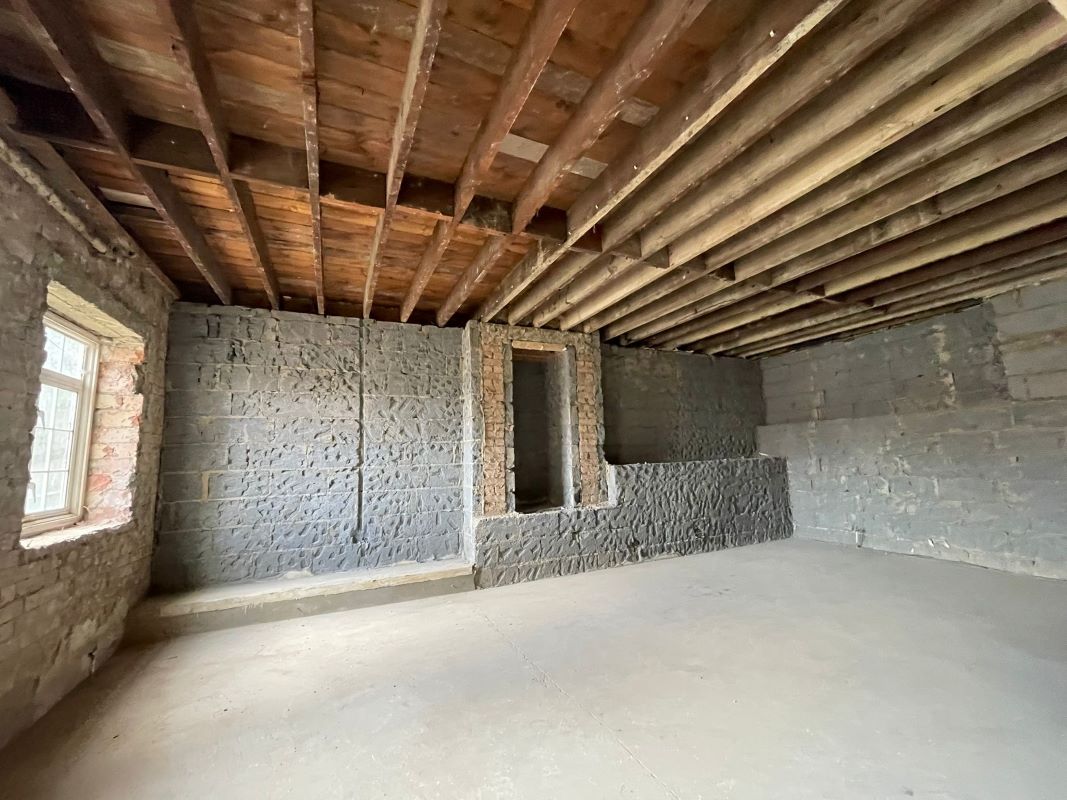 95 West Heath Road, West Hampstead, London, NW3 7TN