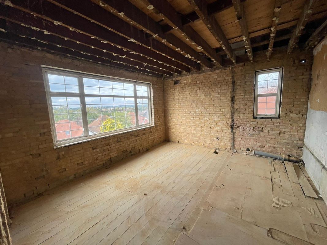 95 West Heath Road, West Hampstead, London, NW3 7TN