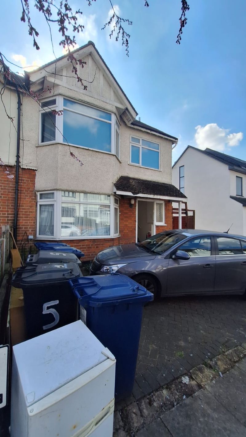 5 Glebe Crescent, Hendon — photo 3 of 7