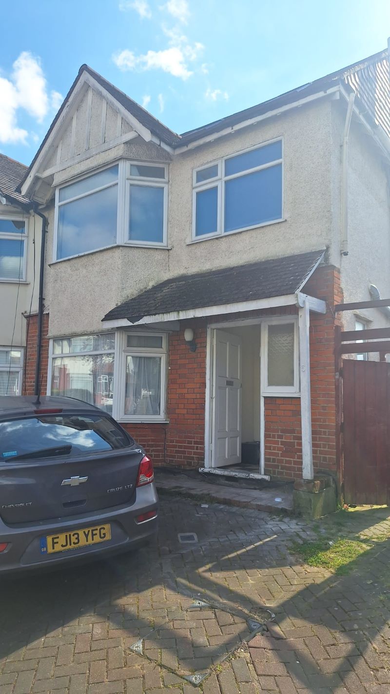 5 Glebe Crescent, Hendon — photo 4 of 7