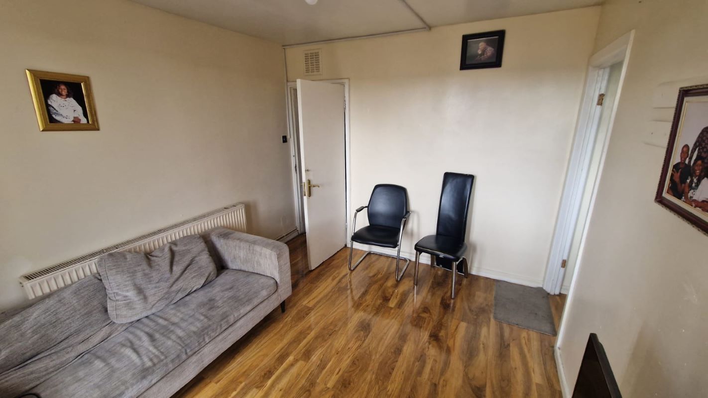 149 Nye Bevan Estate, Hackney — photo 10 of 11
