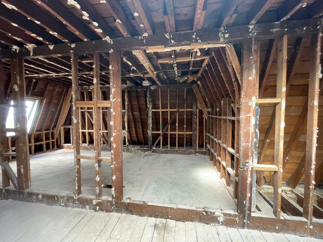 95 West Heath Road, West Hampstead, London, NW3 7TN