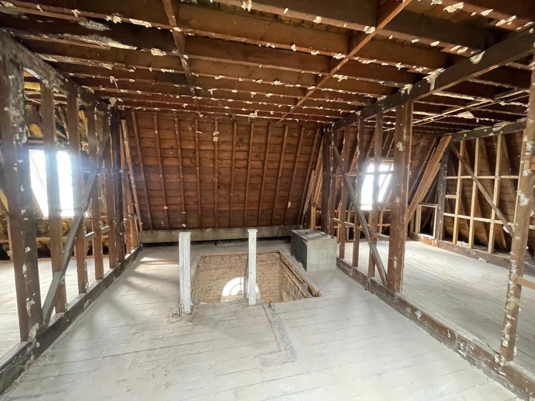 95 West Heath Road, West Hampstead, London, NW3 7TN