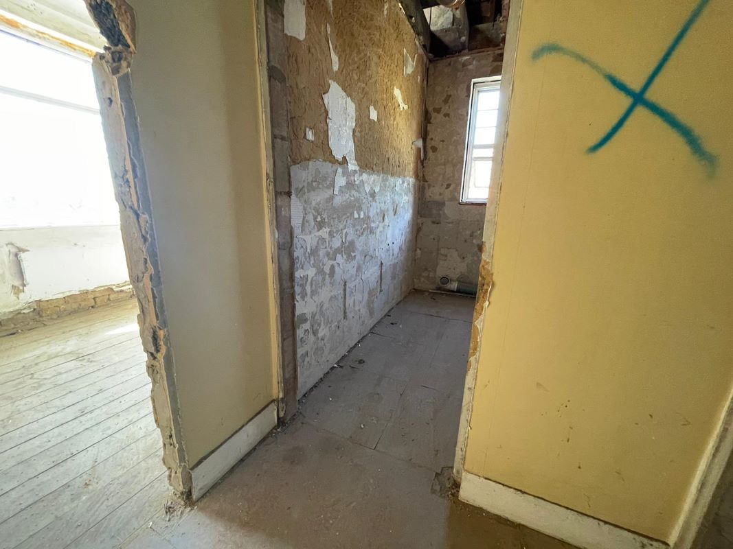 95 West Heath Road, West Hampstead, London, NW3 7TN