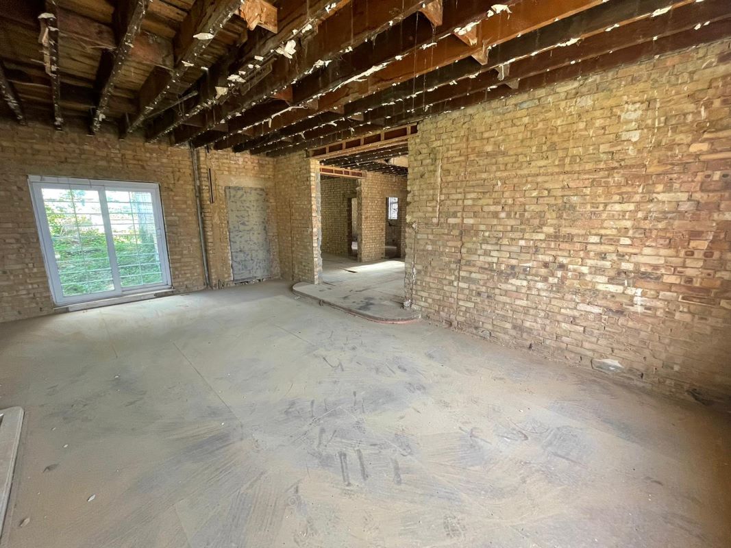 95 West Heath Road, West Hampstead, London, NW3 7TN