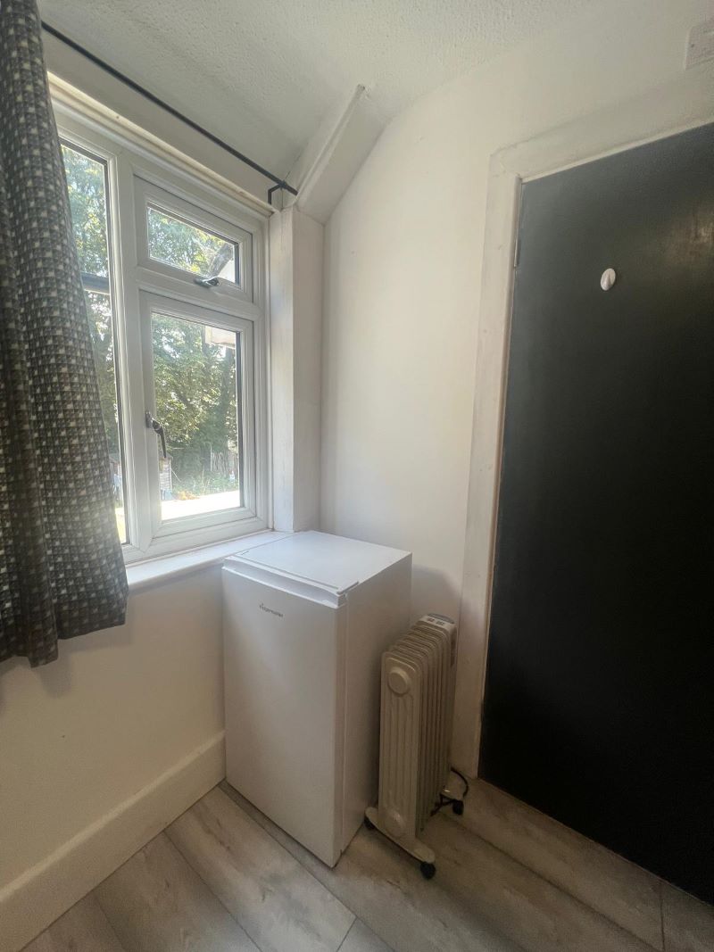 30 Appletree Avenue, Yiewsley, West Drayton, Middlesex, UB7 8BX